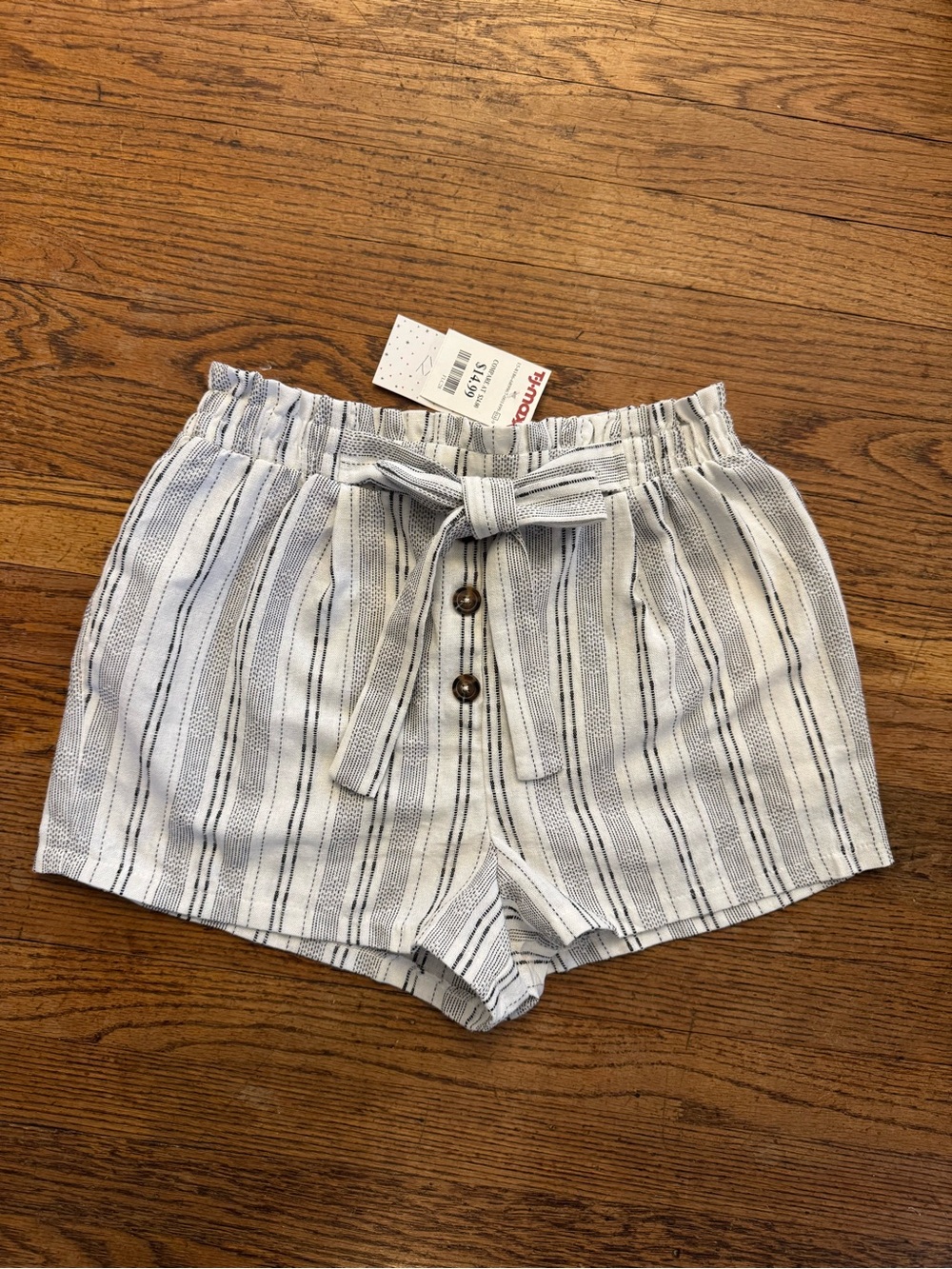 High-Waist Striped Tie-Front Shorts - White and Black